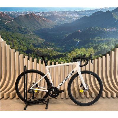 TARMAC SL8 EXPERT DI2 WHT/METBLK 56