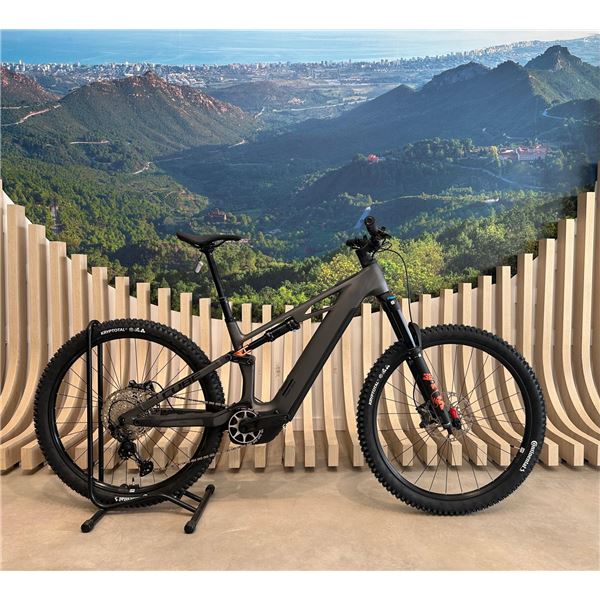 STEREO HYBRID ONE44 HPC SLX