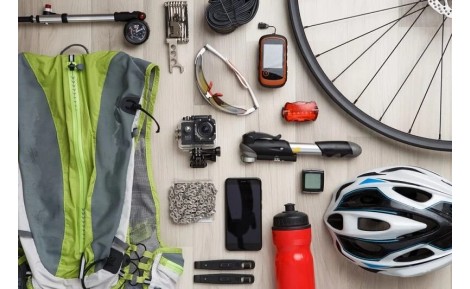 Equipamiento básico para ciclismo: qué necesitas realmente para empezar
